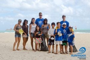 img0574-l family posing on beach